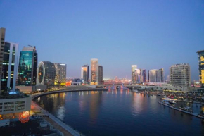 Al Ashrafia Saray Magnificent 3BR Canal Views